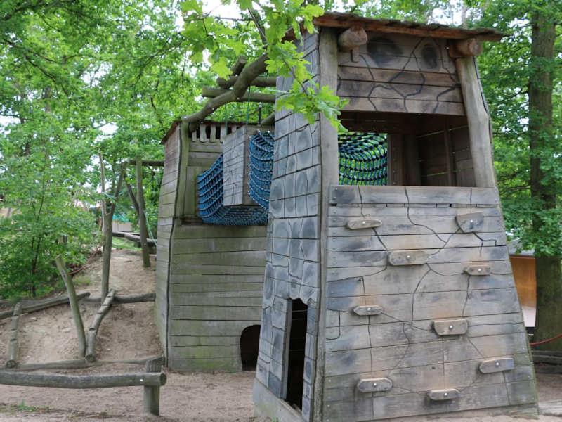 Ferien-& Erlebnispark Ploetzky Schönebeck Екстериор снимка
